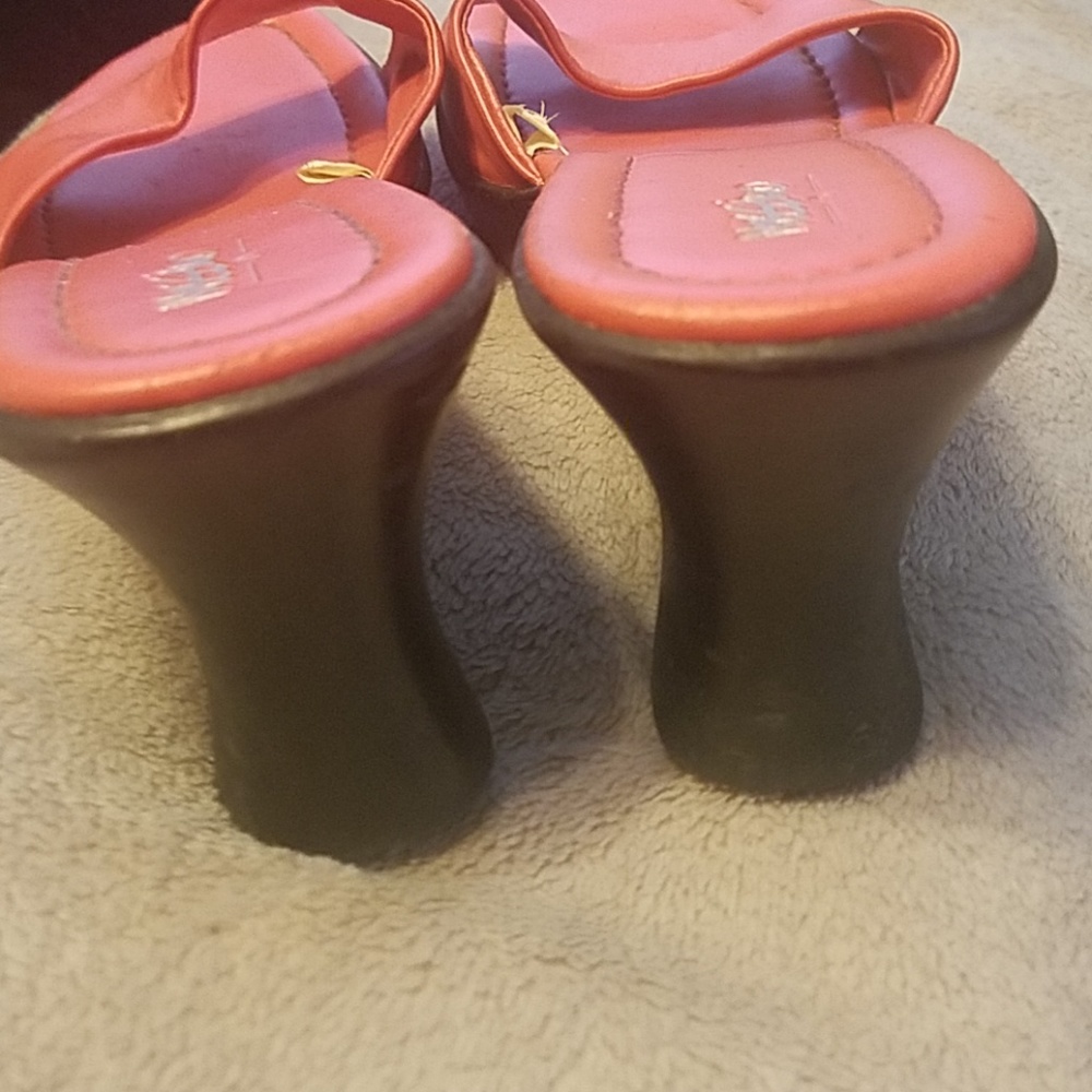 Shoes - Picture 3 of 4